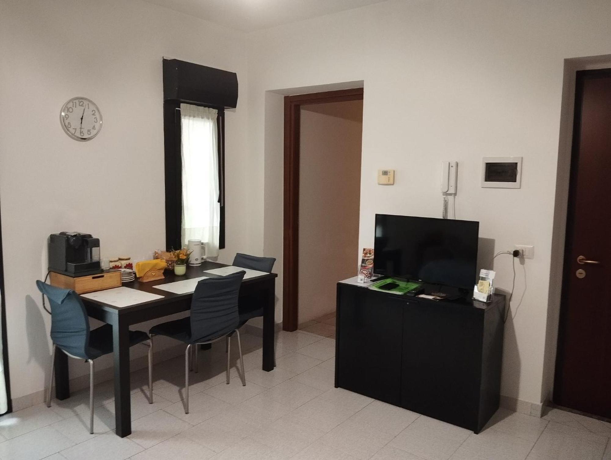 Mati Malpensa Con Navetta 20Eur Apartment Lonate Pozzolo Exterior photo